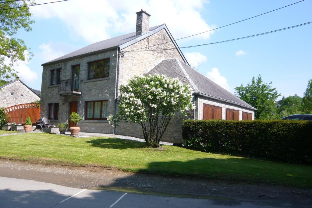 Hotel/Restaurant A La Ferme Ferrieres Room photo